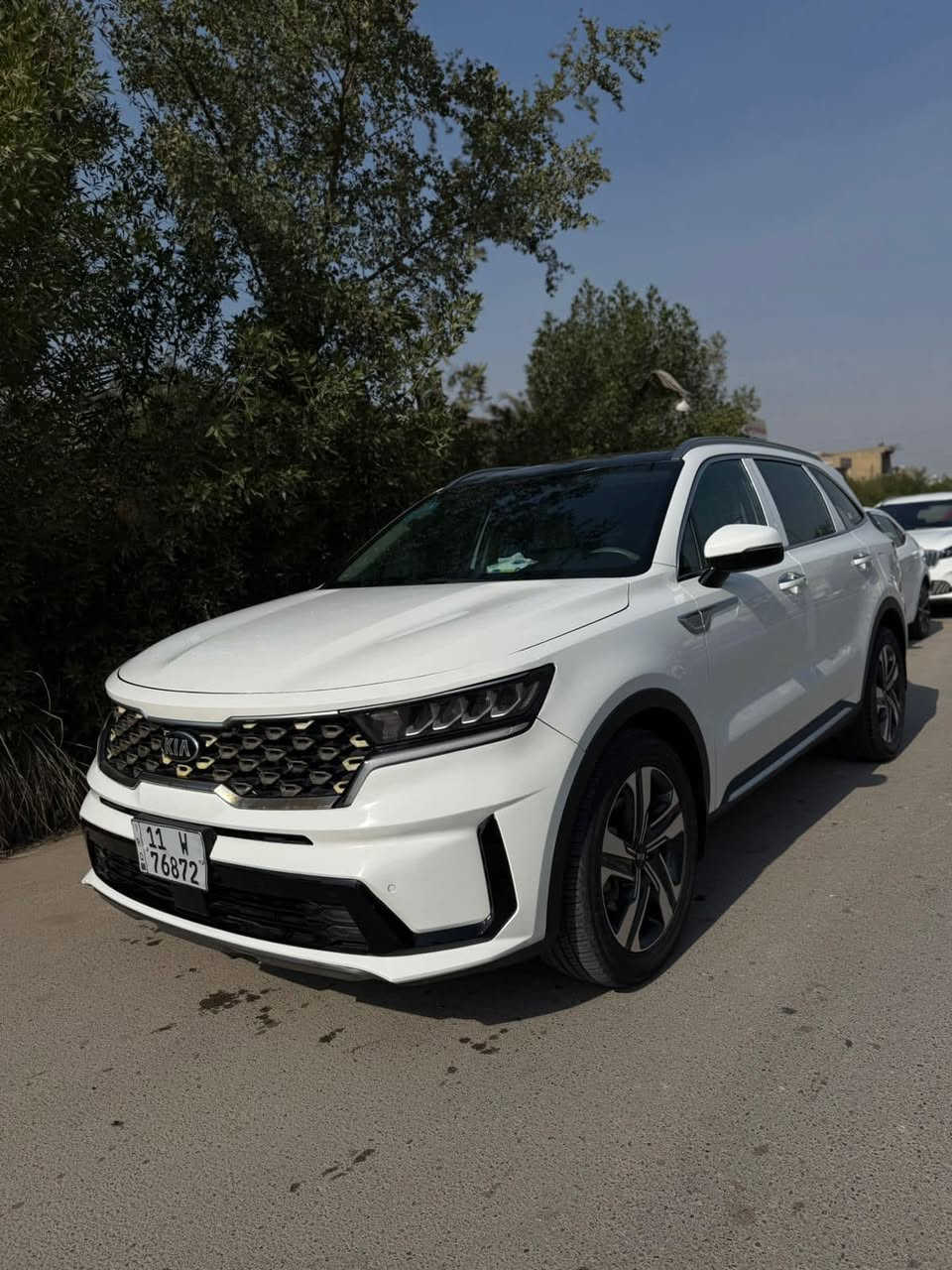 السلام عليكم للبيع سورنتو موديل ٢٠٢١فول مواصفات ماشيه57 بيها صبغ مكانين فقط السعر 243مكان السياره بغداد الزعفرانيه ***********
