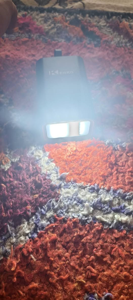 السلام عليكم شاحنه اصليه شحن سريع وبيه شمعه السعر عله الخاص
***********
