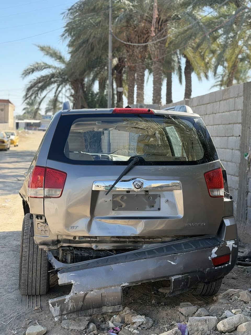 سلام عليكم للبيع كيا مهافي موديل 8  أمريكي فول موصفات GT سياره شغاله وتمشي كير مكينه بلكارتون سياره سابقا كفاله عامه ابيع ع حادثه السعر 60 وبيه مجال قليل مدور ثاني رقم بصره انكليزي وين متريد حوله رقمي *********** مكاني بابل مشروع المسيب
