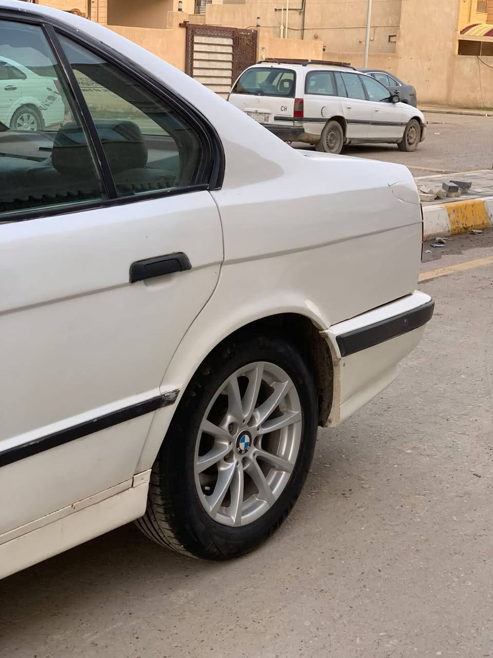 بي ام 1991
520 مسكر فانوس كير عادي رقم كركوك مشروع وطني كير ومكينه كفاله السعر 32 وبيها مجال للشراي مكان السياره تكريت ***********
