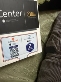 آيفون ١٧ • بطارية ٩٨٪ • ضمان سنتين