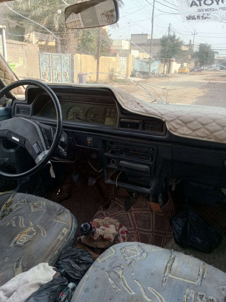 مرونه موديل 81 مكينه وكير وكسل مكفولات شواصي نضيفات رقم انبار احمر لشرعية موجود تحويل. لسعر 10ورقات مكان لسياره بغداد. رقم لهاتف ***********
