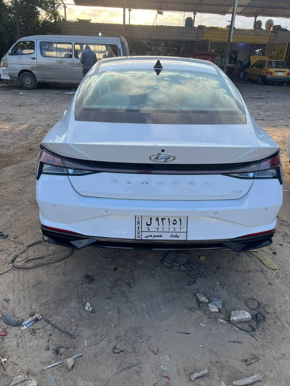 السلام عليكم الانتره موديل 21خليجي فول مواصفات رقم بغداد بسمي ماشيه72kالسعر١٦٥وبيه مجال مكان السيارة بغداد ***********خاص ما اجاوب رجاء
