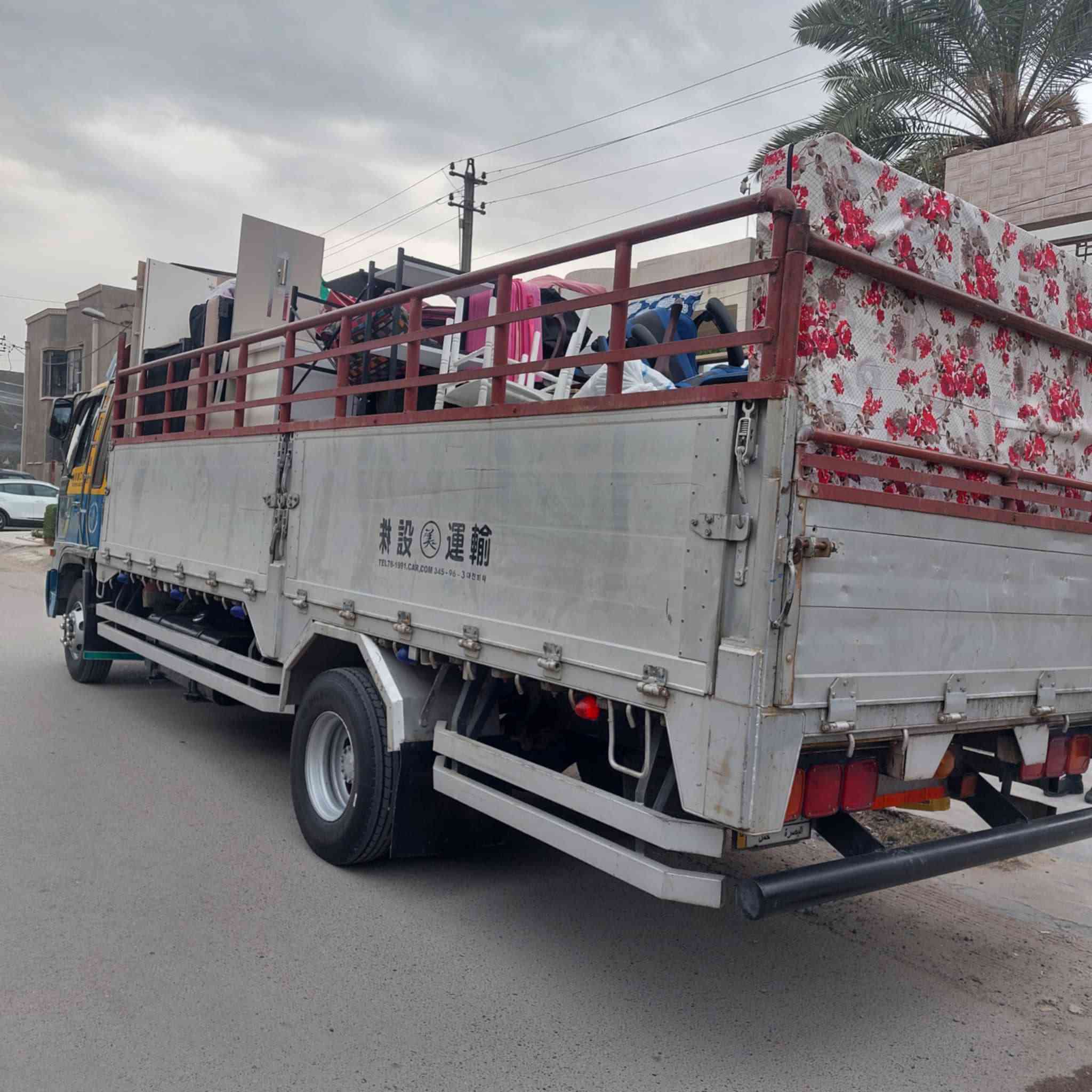 نقل اثاث داخل بغداد وخارج بغداد
يوجد كادر عمل متخصص بنقل الأثاث 

يوجد سيارة كبيرة وصغيرة 

الرقم   ***********     ***********   ابو علي
