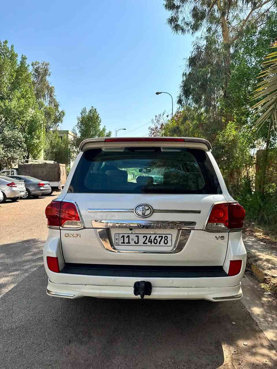 سلام عليكم مونيكا لاندكروز 2009
رقم بغداد باسمي 
ماشيه 245 الف حقيقي 
كفاله عدى نص قطعه صبغ فقط 
كير محرك خير من الله 
تخم تاير جديد قبل شهر مشدودات 
صدر امامي خلفي جديد 
سعر 268 العنوان بغداد 
***********
