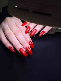 مركز نور هان • شارع الشرطة الدورة • مكياج واظافر