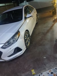 سوناتا ١٩ جي دي اي ٤ قطع بدون داخل كير محرك مكفول الاستفسار الاتصال عل...