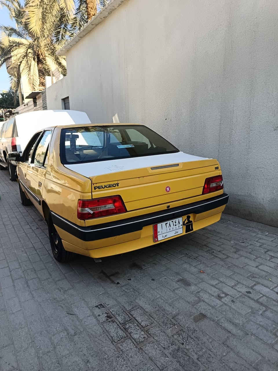 السلام عليكم بيجو 405 مديل 2016 دشبول عالي مال حديث سياره جاهزه مكينه كير تبريد حداده سنويه لل28 مصفره راعيه يمي بل بصره وتحويل بصره السياره بدون  تعمير  السعر 40 وبيه مجال  *********** العنوان البصره القديمه
