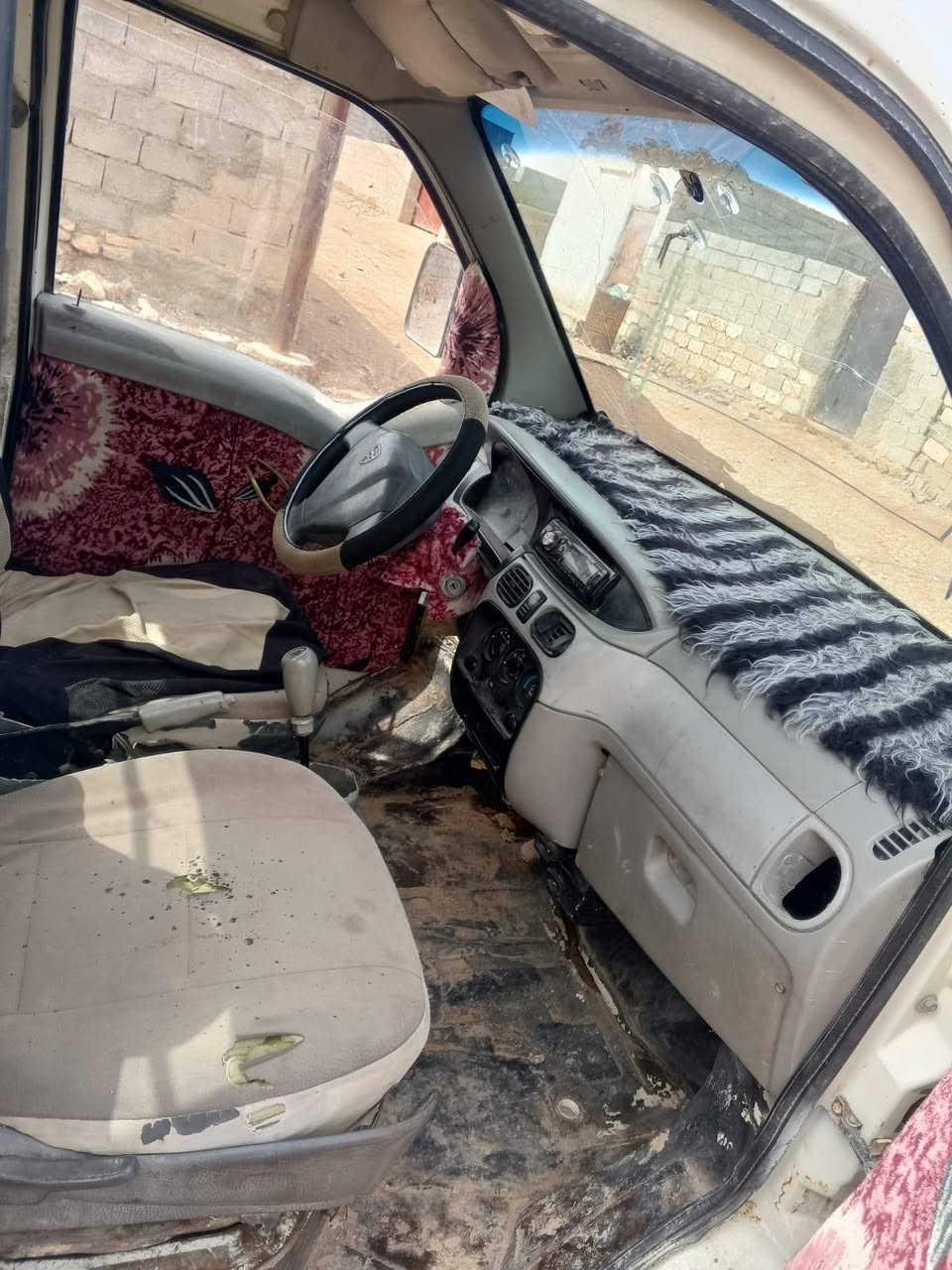 عموشه 2007للبيع السعر 16المكان حي غزه 
ملكف بل نشر هاذ صاحبه ‏‪***********‬‏ اتصل علي مباشر
