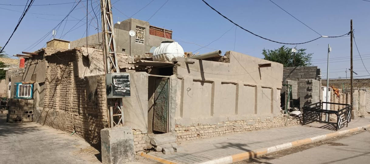 السلام عليكم يوجد قطعة ركن للبيع مساحتها 330 متر تبعد عن شارع بيت إبراهيم العيلان 20 متر قرب مدرسة التفاؤل للاستفسار اتصل على الرقم الاتي ‏‪***********‬‏
