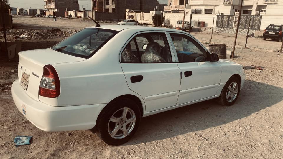 بيع مستعجل❗️
هونداي ڤيرنا 2010اوتماتيك
🛑گير ومحرك بشرط 
🛑تدفئة تبريد بشرط
🛑ويل تركي رياضي 
🛑لايت زنون اوف وايت 
🛑حساسات خلفيه 
🛑تحكم مري كهربائي 
⛔️بيها جاملغ صبغ وخشم البونيد 
⛔️سنويه ساقطه صارلها سنه 
⭕️شرط تحويل او وكالة 
🟣السعر 70 وبيها مجال  مكانها( تكريت)
***********📞
