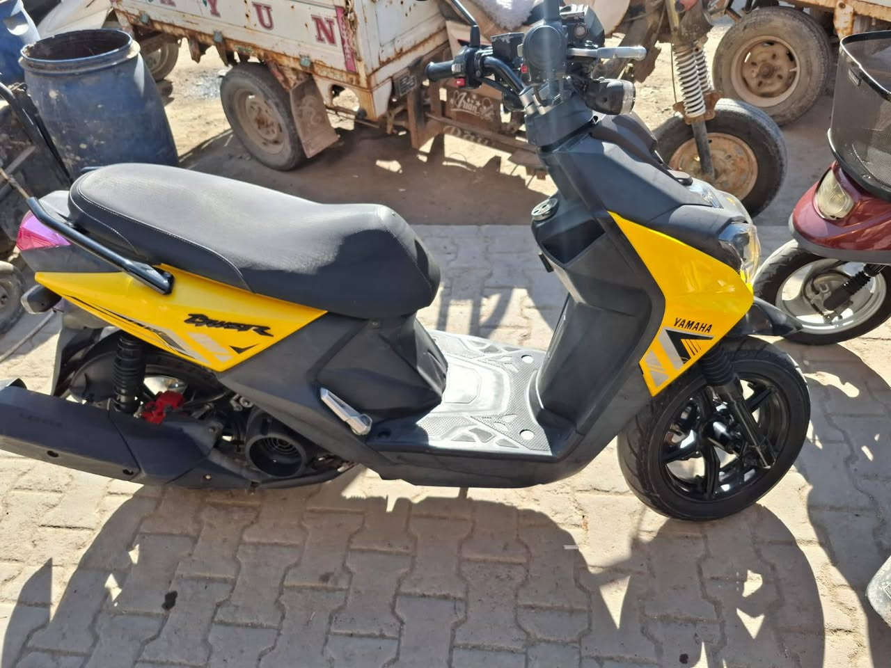 السلام عليكم
دراجه سكنس موديل حديث 15
دراجه كفاله نازله من الرمبه صاير لها 10
اخوان دراجه جديده كلش 
كفاله وكل شيء شغال بيها 
مكان ناصريه مركز شارع 20 
سعر خاص شراي ‏‪***********‬‏
