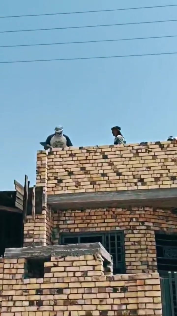 خلفه بناء متفرغ حالين ***********
