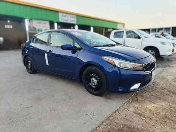 اللهم صل على محمد وآل محمد
فورتي ٢٠١٧ بيها چاملغ تبديل حادث أمريكا وچاملغ صبغ بالعراق البنيد مكفول ما واصله شي
ماشيه ١٤٠ 
مكينه 2000 ما مفتوحه ولا تنقص ولا بيها نفخه كلش حلوه
گير المرغوب رقم ذي قار تحويل كهربائيات كلها شغاله
٤ تايرات جدد حداديه حلوه
مكانها بالغراف وسعرها ١١٠ قفل
***********
