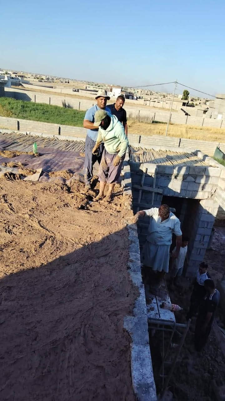السلام عليكم يوجد عمال گطعان لبن وين ما جنت نجيك والسعر اذا نكطع يمك 150
#ملاحظه
يوجد لبن جاهز للبيع وبسعر 225  وحي الله الجميع

اتصل وتدلل   ***********
