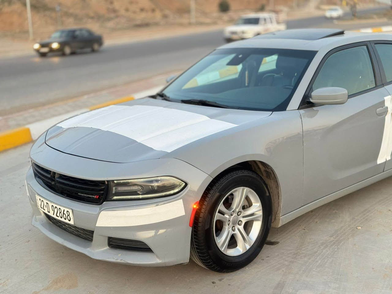 جارجر sxt لون سموك مديل 2021  سلايت موصفات سيارة مايحتاج اذكرهن موصفاتة كدام عين 

سيارة بدون ايرباك بدون شواصي بجم امامي خلفي كبس 
حادثة من امريكا بي صفحة سايق بس رش بدون دواخل بدون تبديل 
سيارة بي بطاقة بنزين تحويل غرامة بشرط 

ورقم شاصي موجود بصورة الي بخاطرها يتدلل 
وهاذا رقمي 
***********
مكان سيارة كركوك 
سعر سيارة 218$ بي مجال بسيط كركوك, العراق
