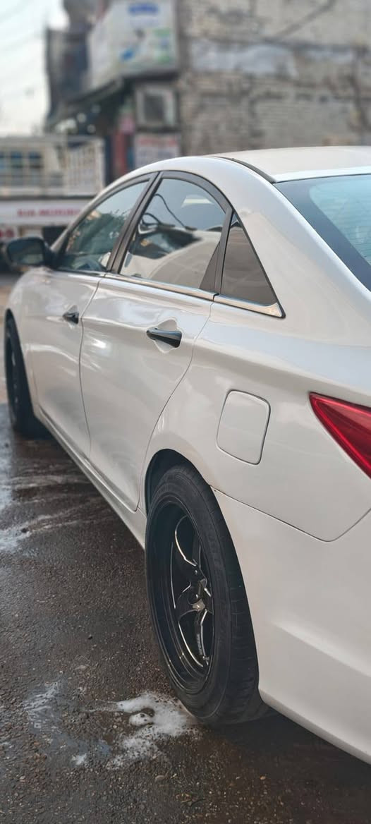 هونداي سوناتا موديل2011سياره رقم بغداد انكليزي تحويل ثاني يوم السياره مصبوغه حزام جماليه مكان السياره بغداد للاستفسار ***********
