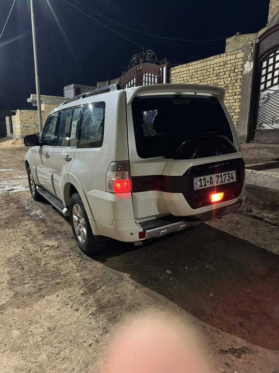 السلام عليكم باجيرو حبتور موديل ٢٠١٠
رقم انكليزي بغداد السيارة باسمي السيارة مكفولة بيها فقط كرت مقدار شبر براس البنيد
محرك ٣٥٠٠

وبارد باب السائق قليل مكان السيارة الديوانية قضاة الشامية 

السعر ١٤٠

للاستفسار الاتصال

***********
