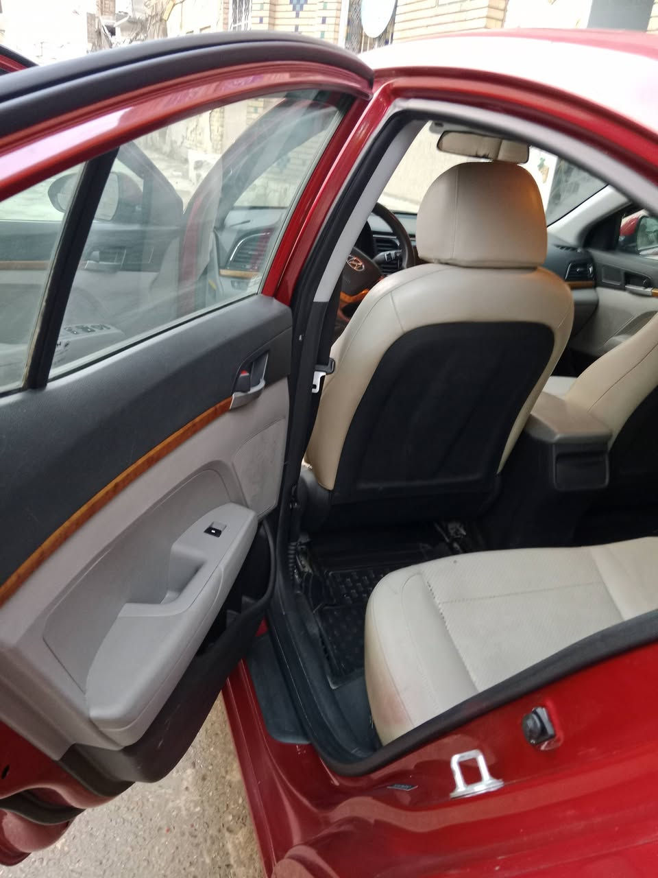 النتره موديل 17 تريد وكاله تريد تحويل رقم اربيل بيه ٣قطع بدون دواخل السياره جاهزه من كلشي رقم اربيل السعر 110 كير مكينه حداديه كفاله شرط ***********
