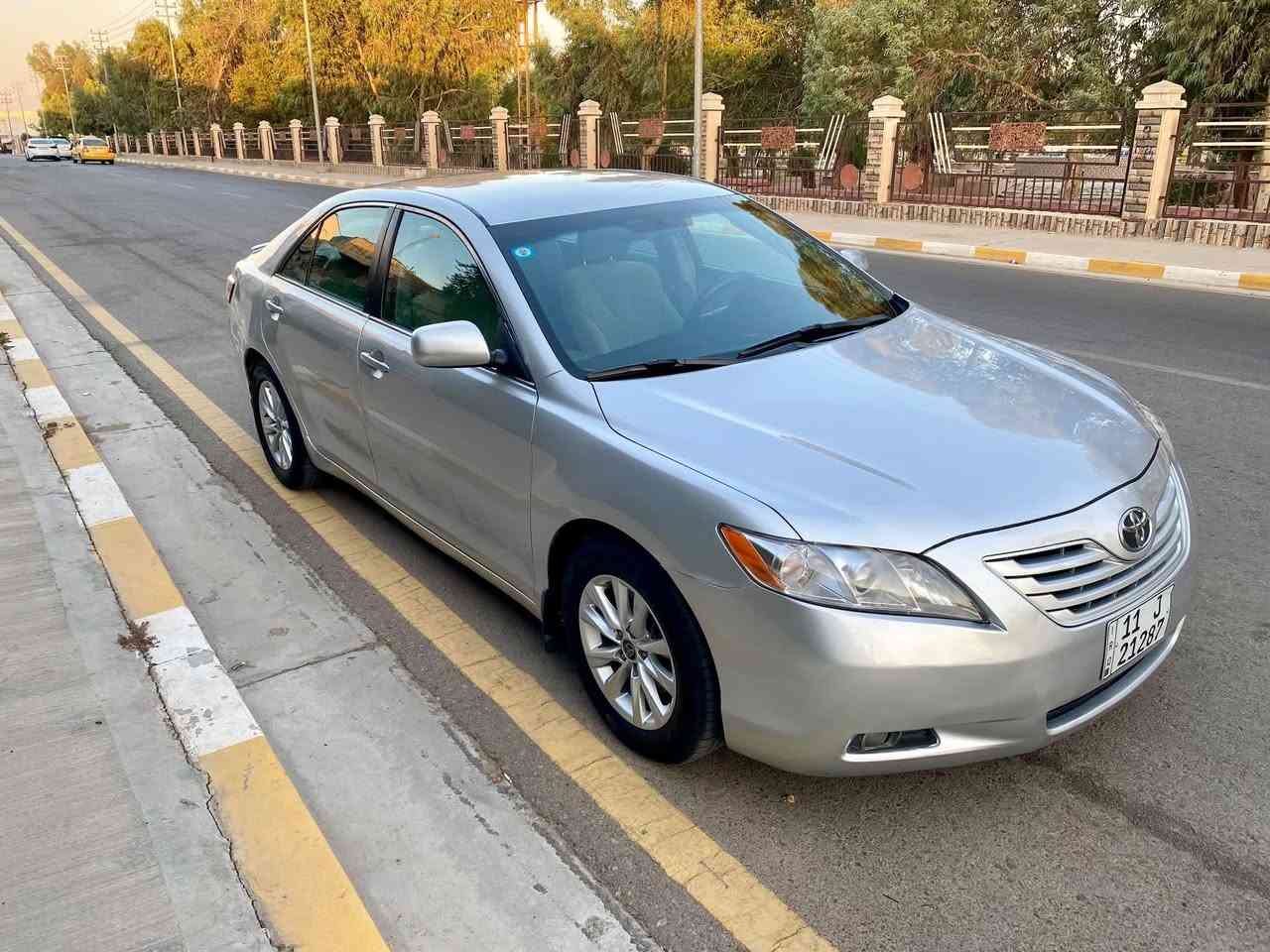 السلام عليكم 
كامري للبيع موديل 2009 وارد امريكي ليبل واحد رقم بغداد الجديد تحويل مباشر 
كير ومحرك جديد انطيك بيهم كفالة
عداد المشي 160
صدر سيارة جديد 
تبريد ماشاء الله ثلج معروف تبريد الكامري
غرفة السيارة جدآ نظيفه 
تحكمات ستيرن كامرة خلفية 
وبقية المواصفات معروف بالأمريكي 
ملاحظة حادث امريكا جاملغ خلفي بدون اي داخل تاخذ سونار اي شي عكس كلامي اني ادفع فلوس السونار 
بختصار بيه اربع قطع صبغ فقط اثر جراد معروف هاي الا لوان بالجراد
السعر 98$ وبيه مجال جدا جدا بسيط 
العنوان مدينة الفلوجة 
للاستفسار 
***********
***********

