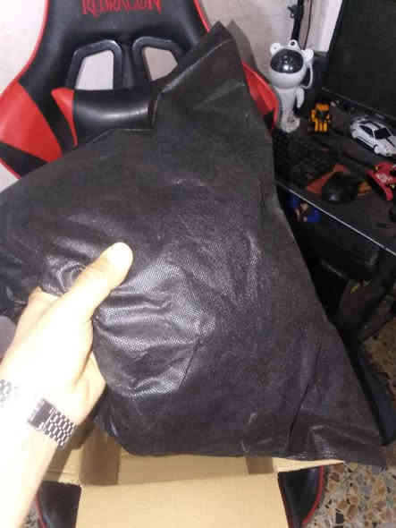 سلام عليكم عندي خوذه للبيع GlkE جديده السعر 50 وبيه مجال العنوان حي سومر شارع  *********** ابو زينب
