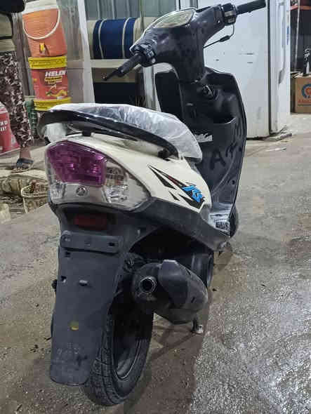 ماكس عدله للبيع كامله مفتوحه ولفات مابيه كل نقص ٥٠ بلاد سعر ٦٥٠ كفرات تجاري وياه البلاد لون اسود  شراي يتصل ع رقم /***********
