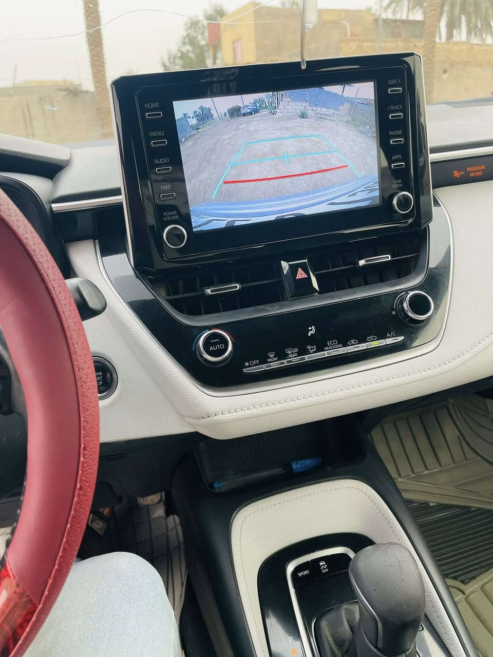 سلام عليكم كورلاه 2020 رقم انكليزي اربيل سياره جديده مكينه كير حداديه تايرات كله جديد سياره وارد امريكي بيه جاملغ وبنيد بمريكه فقط بدون دواخل السعر 140 وبيه مجال بصيط مكان السياره بابل رقم المبايل ***********
