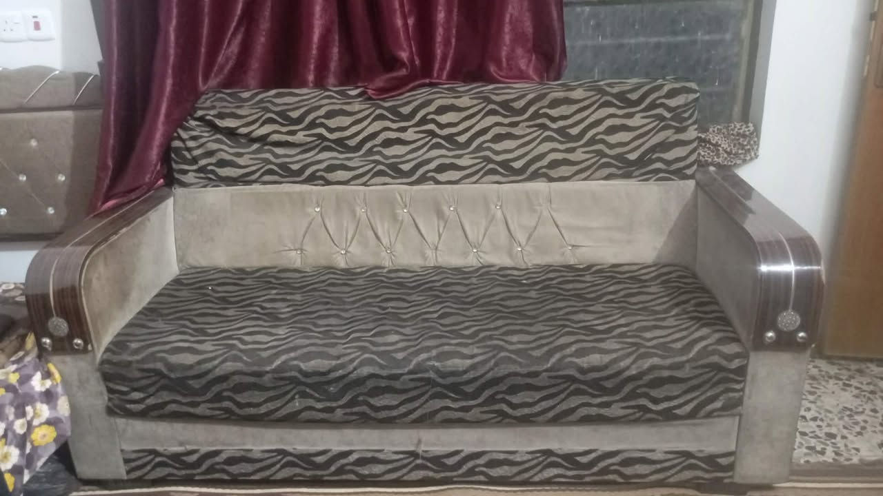 تخم عشر مقاعد للبيع 100 ويه مجال


**إذا كنت صاحب هذا الإعلان وتريد حذفه لأي سبب، رجاءا أرسل رسالة إلى الدعم الفني**