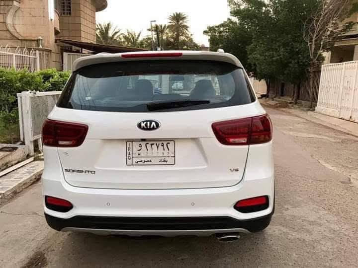 رقم بغداد .. ماشية 66000 KM قابله للزياده 
السعر 250 وبيها مجال  
محرك 6 سلندر الجديد 3500 
شاحن وايرليس 
كير اوتماتيك من 8 سرعات .. صندوك كهرباء 
حساسات خلفية .. شاشة كبيره
كامرة خلفية اصلية دوارة
حساسات امامية .. بلوجكتر لد رباعي زنون
لايتات زنون عالي ناصي 
تحكم ستيرن .. بلوتوث .. مثبت سرعة
نضام eco نظام الوقود الاقتصادي مع اربع وضعيات للقيادة
اطارات قياس 19 شكل السبورت .. مع ABS
بصمة للابواب وبصمةتشغيل يدات والشباك كروم
بردات جانبية خلفية .. تبريد خلفي
كشنات جلد بيجي واسود مدوشمه ارضيه جلد وكشنات قماش فوك الجلد .. مع كشن سائق كهرباء
مرايا الجانبية كهربائية قابلة للطي مع نظام ترحيب
تبريد شاشة لمسح منفصل 3 قطع
:
مكان السيارة بغداد/الأمين الثانيه 
السيارة مكفولة من الحادث والصبغ والتعديل .. تحويل مباشر
للاستفسار الاتصال على الرقم التالي  ***********
