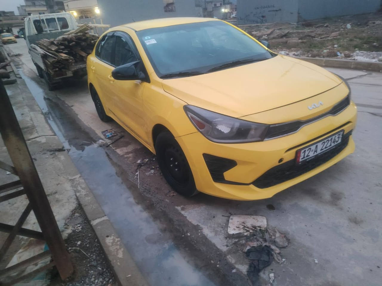 سلام عليكم
كيا ريو مديل 2023 
بسمي+ بيها كابو بانزين+ منضومه غاز رسمي 
ماشي :53الف 
رقم :نينوئ 
سعر (140) + بيها مجال والشراي بي خير ويدلل 
سياره ما مشتغله تكسي امانه 
استفسار اكثر اتصل علئ  الرقم ***********اسيا 
***********كورك 
غير متواجد ع الفيس
