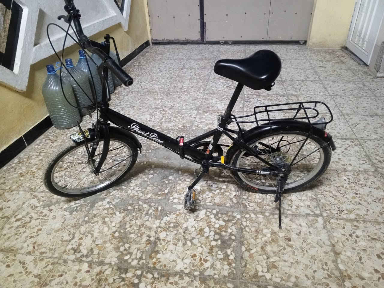 السلام عليكم لبيع بيسكل طبكة حجم 20 ياباني اصلي جديد السعر 90 مكاني ابو غريب الشهداء التواصل ***********
