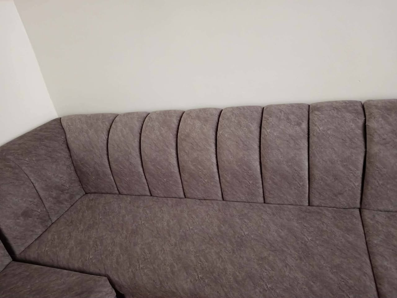 طخم قنفات نظيفة كلش 7 امتار شغل نجار 
مع كوشات (كركوك حي بدر).


**إذا كنت صاحب هذا الإعلان وتريد حذفه لأي سبب، رجاءا أرسل رسالة إلى الدعم الفني**