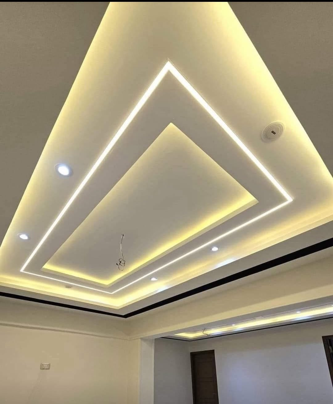 حوّل منزلك إلى تحفة فنية مع تصاميم جبسون بورد عصرية! ✨ #جبسون_بورد
‎هل تبحث عن لمسة جمالية تعطى فخامة وأناقة على منزلك؟ نقدم لك تصاميم جبس بورد وسحبات جبس فاخرة بأسعار لا تُقاوم!
‎✅ عرض خاص لفترة محدودة: بوكس جبسون بورد بـ 30000 فقط!
‎✅ تثقيب الكهرباء مجانا
‎✅ تشكيلة واسعة: جبس بورد عصري، سحابات جبس عربي أصيلة، نقوش ملكية فاخرة.
‎✅ جودة عالية: نستخدم أجود أنواع الجبس لضمان المتانة والجمال.
‎✅ فريق متخصص:كادر عراقي  محترفون ذو خبرة عالية في تصميم وتركيب الجبس.
‎لا تتردد في التواصل معنا بس اليوم للاستفسار والحصول على عرضك الخاص! [***********]
‎#ديكور #تصميم_داخلي #جبس امبورد #سحبات#نقوش #ملكيه#
