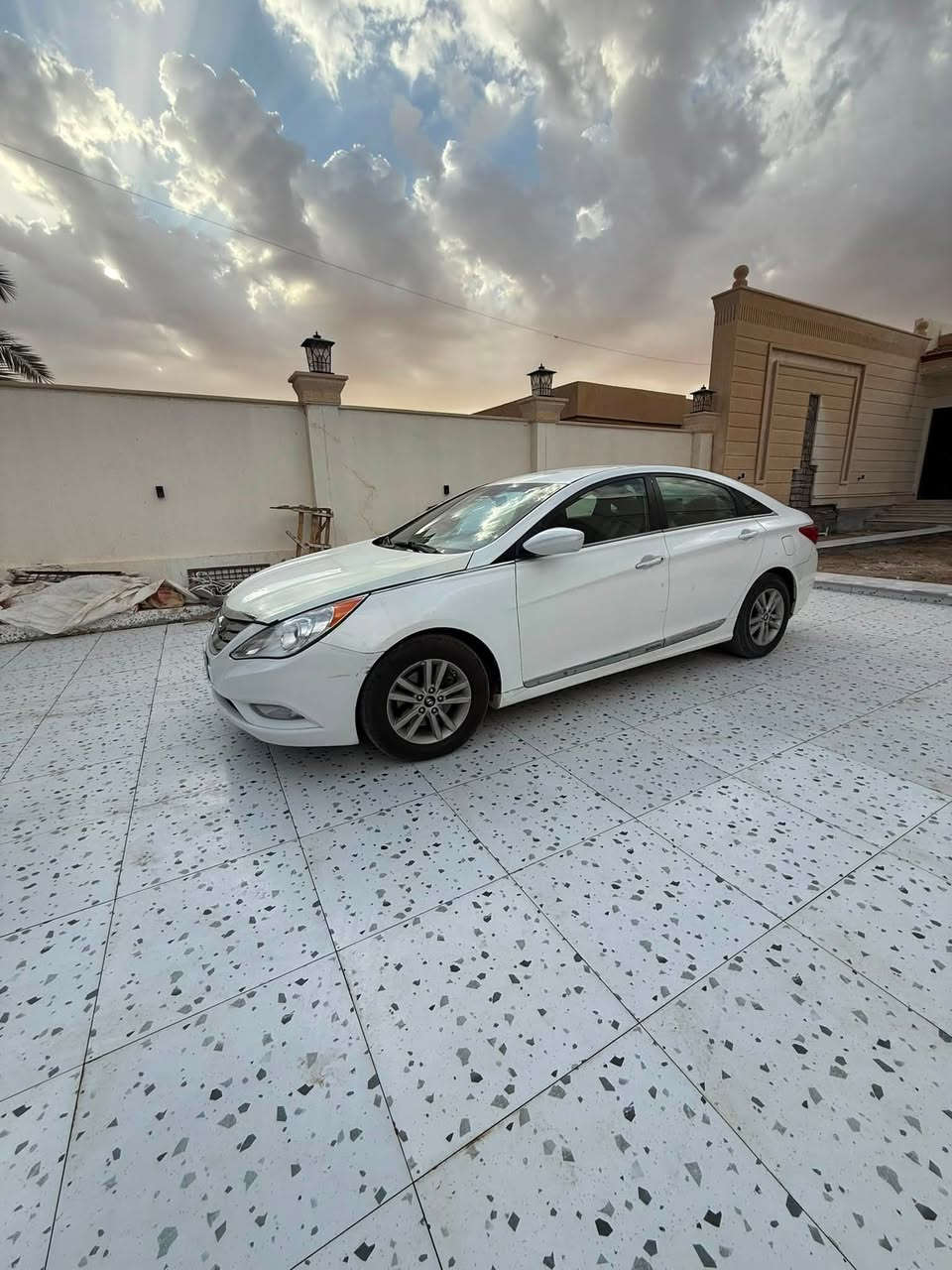 السلام عليكم سوناتا  12امريكي  
3 قطع جاملغ 2وبونيد   محرك مفتوح 
كير ومحرك شرط سياره جاهزه من كلشي تبريد ثلج رقم بغداد  دولي  سونيه بسمي 2030 سياره جاهزه   
 سعر 95 وبيه مجال 
***********

