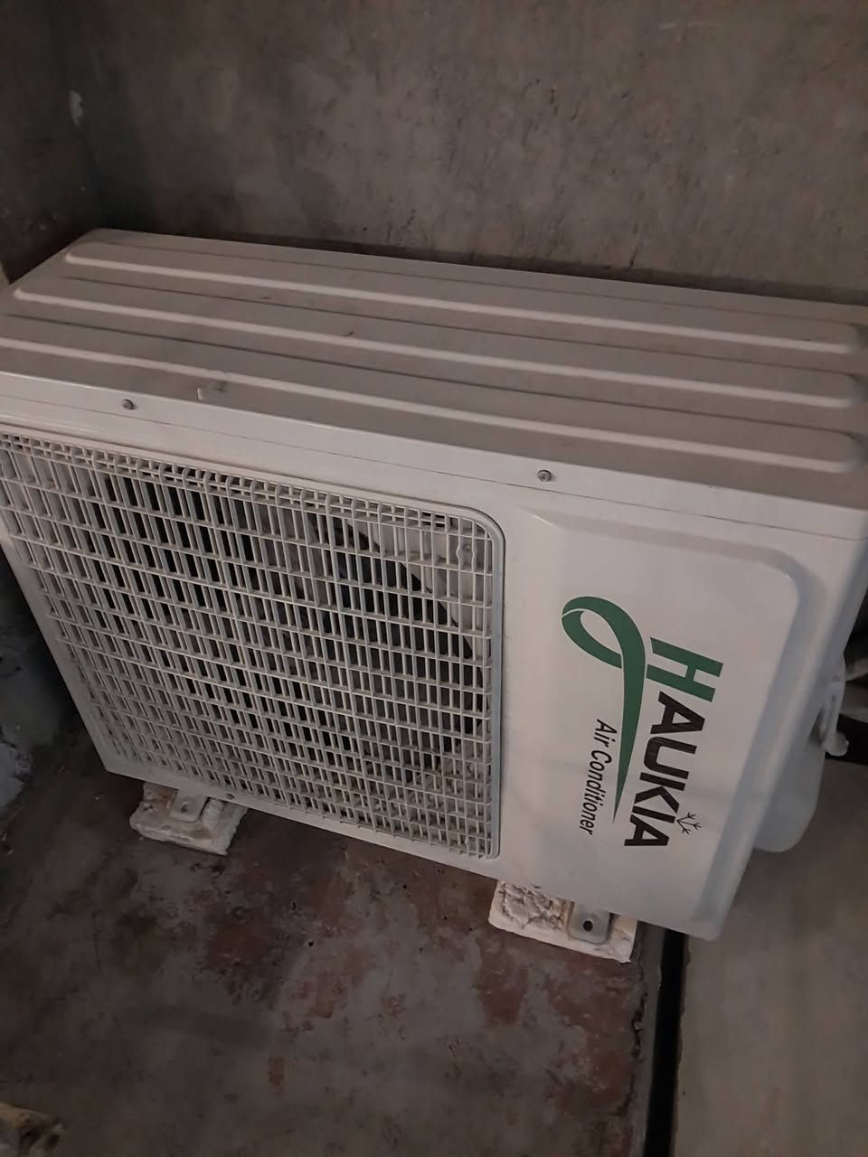 السلام عليكم سبلت كنتوري 2طن جديد مستعمل قليل للبيع المكان بغداد الزعفرانيه الرقم ***********
