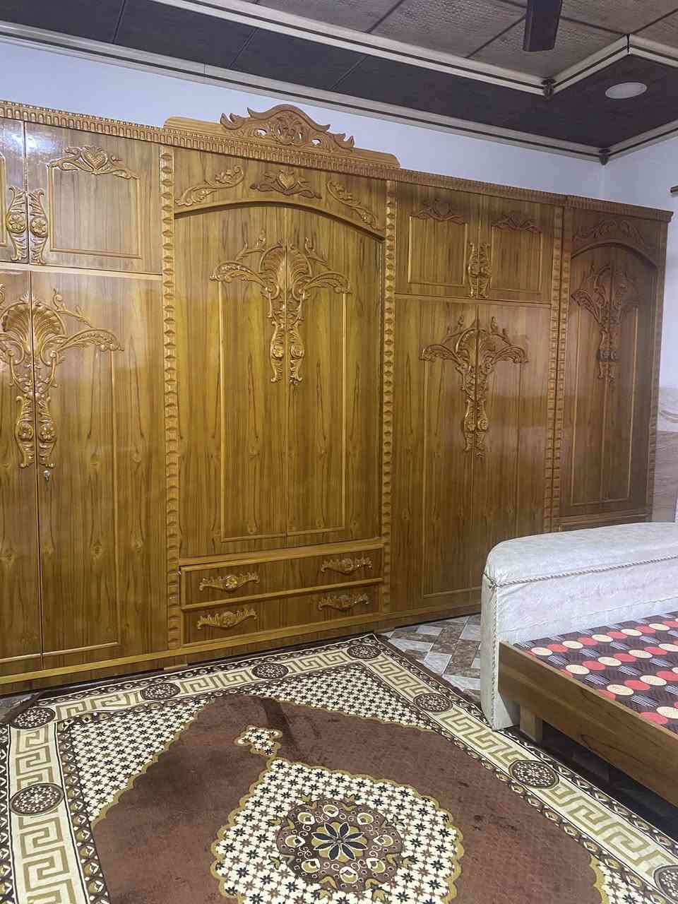 السلام عليكم غرفة نوم صاج اصلي 5 ملم 
حيل نضيفة واستعمالها حيل قليل حيل 
6 ابواب 
السعر .مليون ونص وبيها مجال 
للاستفسار الاتصال على الرقم 

‭0750 236 8981‬
