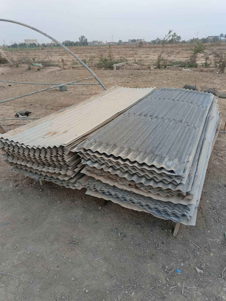 السلام عليكم جينكو صدامي نظيف جدآ طول 3 متر العدد 72 قطع البيع شلع مكاني أطراف بغداد حي الوحدة رقمي ‏‪***********‬‏
