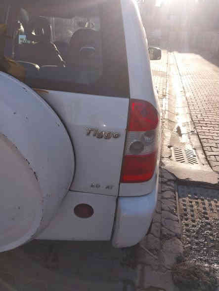 السلام عليكم
شيري تيكو للبيع رقم بغداد 
موديل ٢٠١١ السياره لا صبغ 
ولاتبديل 
مكان السياره بغداد الغدير 
السعر ٥٥ 
وهذا رقمي ***********
تحياتي للجميع
