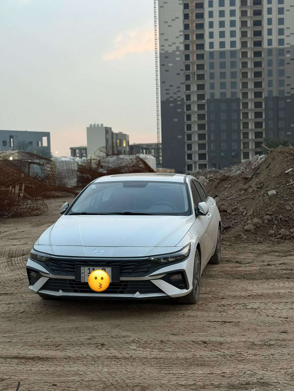 السلام عليكم النترا البيع تجميع صيني رقم بغداد مكفوله
فول موصفات
داخل احمر 
فتحه 
تخم تاير جديد 
ماشيه 35 
سايد بريك كهرباء
بيه كتاب تضليل سنه كامله من مدير المرور 
السعر 144 وبيه مجال 
مكان السياره المنطقه الخضراء 
***********
