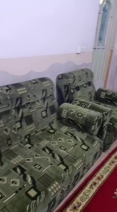 السلام عليكم تخم للبيع مكان الغزاليه سعر ٤٥٠ اتصال ***********

