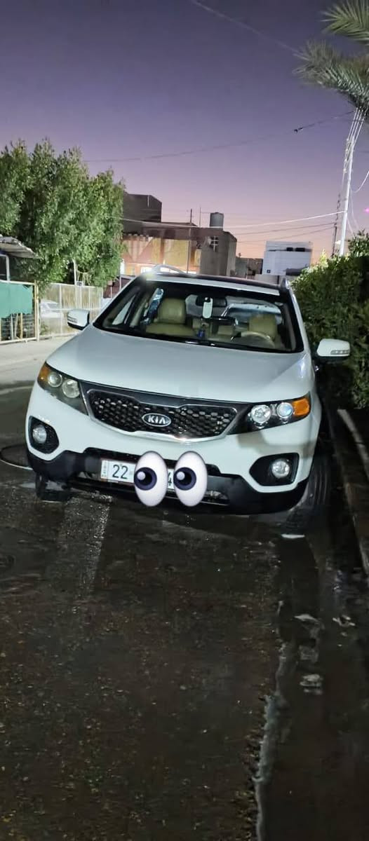 السلام عليكم سورنتو 12خليجي
السياره بس بصمه مابيها بنوراما فتحه تحكم استيرن المري شفط حساس خلفي سبعه راكب مكانها الفلوجه  السعر 143

الاستفسار***********
