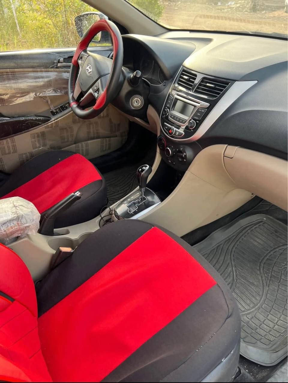 السلام عليكم اكسنت ١٧ خليجي  باسمي للبيع للتواصل 

‭٠٧٧٣ ٣٥٤ ٢٢٩٥‬
