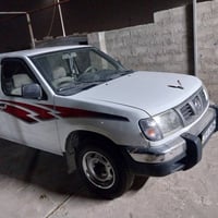 نيسان بيكاب • ٢٠٠١ • رقم دولي سليمانيه