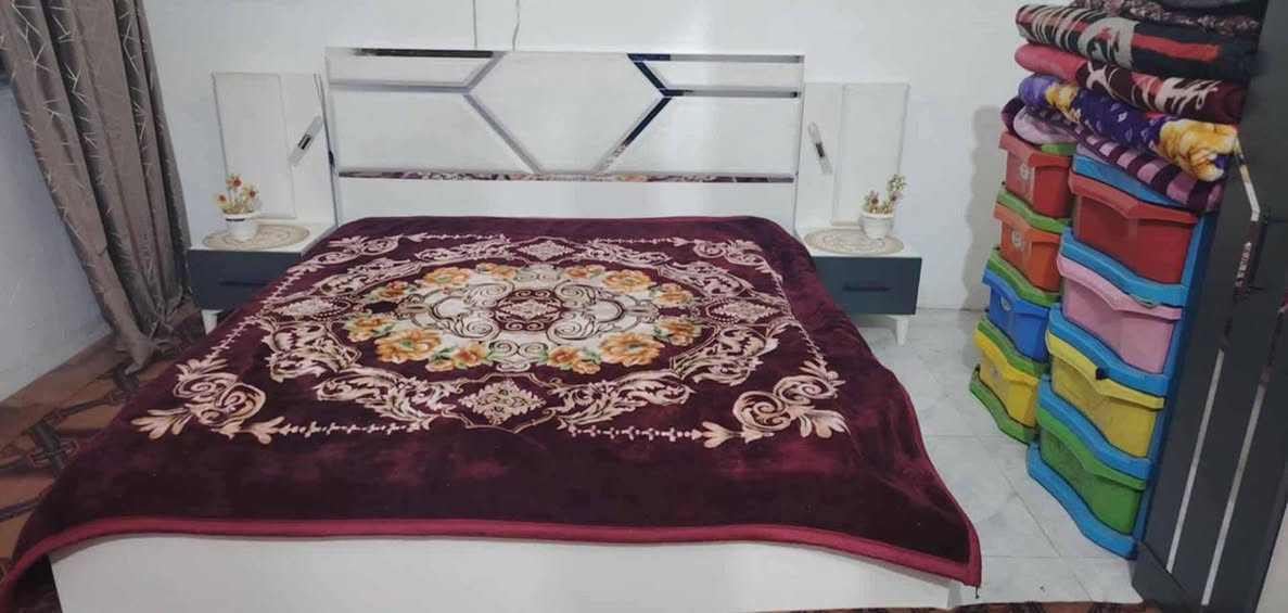 سلام عليكم غرفة تركية للبيع 
نضافه فول 
مابية اي ضرر
سعرة 500بيه مجالل لشراية 
مكانه حلة بركلي للاستفسار اكثر خاص وبخدمتكم


**إذا كنت صاحب هذا الإعلان وتريد حذفه لأي سبب، رجاءا أرسل رسالة إلى الدعم الفني**