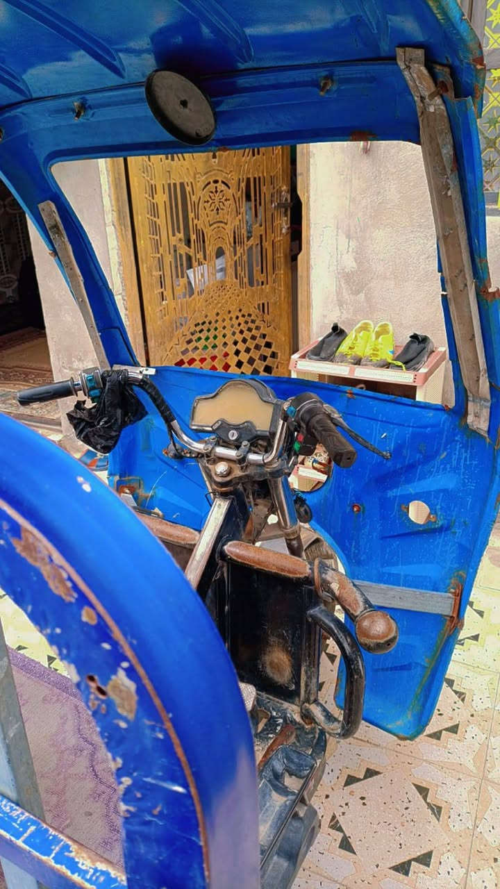 السلام عليكم ستوته للبيع  شحن بطاريات جديد انتاج 2026 صار شهر مستبدلهن.  تايرات جديد ماطور بلادي كلشي عل بلاده  نضافه كدامكم مابيها قطرة خويس  او زنجار.  فقط كهرباء  يردلها شويه ترتيب  عنوان شهداء قرب جامع المرسلين السعر 800 وبيها مجال  
 للتواصل اتصل او مرسله عبر وتساب ‏رقم ***********    
 ***********
