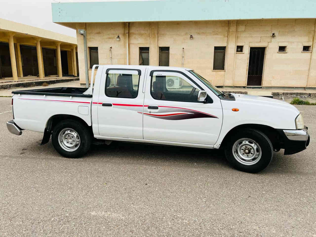 السلام عليكم
سيارة نيسان بيكب شبوط موديل ٢٠١٢ مكفولة من الحادث والتبديل والصبغ  بأسمي رقم شمالي سنوية لغاية ٢٠٢٩ نظيفة سعرها ١٤٨ ورقة بيها مجال بسيط.. للتواصل *********** واتساب من الساعة ١٠صباحا لغاية ١٠ مساءا
