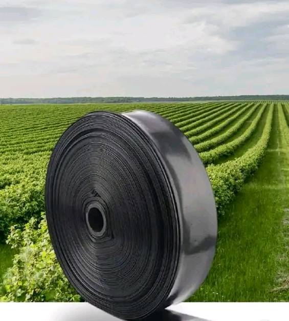 #مرشات_مطرية_للمساحات_الكبيرة
*********** 
*********** 
✅المدى الإفتراضي للرش👇
✅٣ الى ٣ونصف متر من كل جانب
✅كل خط يغطي من ٦ إلى ٧ متر رش مطري
✅قياسات / 1 إنج و 2 إنج
✅للحنطة والشعير والجت والبرسيم وغيرها
✅تتوفر جميع القياسات من ١٠٠ إلى ١٠٠٠ متر 
➖ ➖ ➖ ➖ ➖ ➖ ➖ ➖ ➖ ➖ ➖ ➖ 
سعر ١٠٠ متر 1 انج / ٢٥ الف
سعر ١٠٠٠ متر 1 إنج / ٢٥٠ الف
➖ ➖ ➖ ➖ ➖ ➖ ➖ ➖ ➖ ➖ ➖ ➖ 
سعر ١٠٠ متر 2 إنج / ٣٠ الف 
سعر ١٠٠٠ متر 2 إنج / ٢٧٠ ألف 
➖ ➖ ➖ ➖ ➖ ➖ ➖ ➖ ➖ ➖ ➖ ➖ 
#مواصفات_مزايا_ومعلومات👇
🔴كمية الماء: 
​لكل 100 متر من الأنابيب (بمتوسط ضغط 0.8 بار):
​الاستهلاك التقريبي: يتراوح بين 4,000 إلى 6,000 لتر في الساعة (أي 4 إلى 6 متر مكعب/ساعة) لكل 100 متر طول.

🟢​توزيع الرذاذ:
 هذه الـ 100 متر تغطي عرضاً يتراوح بين 6 إلى7 أمتار (حسب ضغط الماء)، مما يعني أنها تسقي مساحة تقريبية تبلغ 400 إلى 600 متر مربع في وقت واحد برذاذ ناعم يشبه المطر.

🔵​توفير الطاقة:
تعمل بضغط منخفض، مما يعني أنها لا تحتاج لمضخات عملاقة.

​🟣سهولة النقل والتخزين:
تأتي على شكل لفات خفيفة الوزن وسهلة الفرد واللم.

🟠​توزيع منتظم:
الثقوب المصنوعة بالليزر تضمن خروج الماء بشكل متساوٍ على طول الخط.
