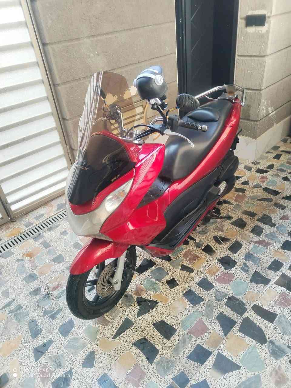 سلام عليكم دراجه بي سي اكس
البيع دراجه خير من الله جيب فيتر وتعال
بس كفرات تجاريه
لباقي كلهه بلاد
سعر مليون ونص
مكان بغداد ام الكبر والغزلان
رقم موبايل ***********
