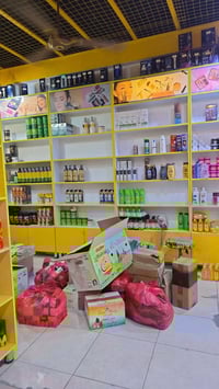 رف عدد ١٦ نضيف تفصال مو تجاري عرض متر الارتفاع مترين ونص عمق ٢٠...علان...