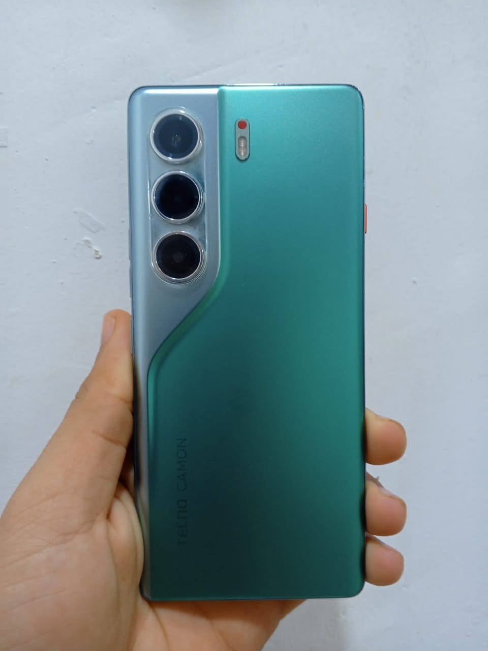 السلام عليكم 
كامون 40 برو 5G
ذاكرة 256 
رام 12
90فريم ببجي
كامرا فول
نضيفف حيلل 
للبيع سعر 290 
او تبديل مع فرق  عادي شعندك نزل 
تحياتي للجميع


**إذا كنت صاحب هذا الإعلان وتريد حذفه لأي سبب، رجاءا أرسل رسالة إلى الدعم الفني**